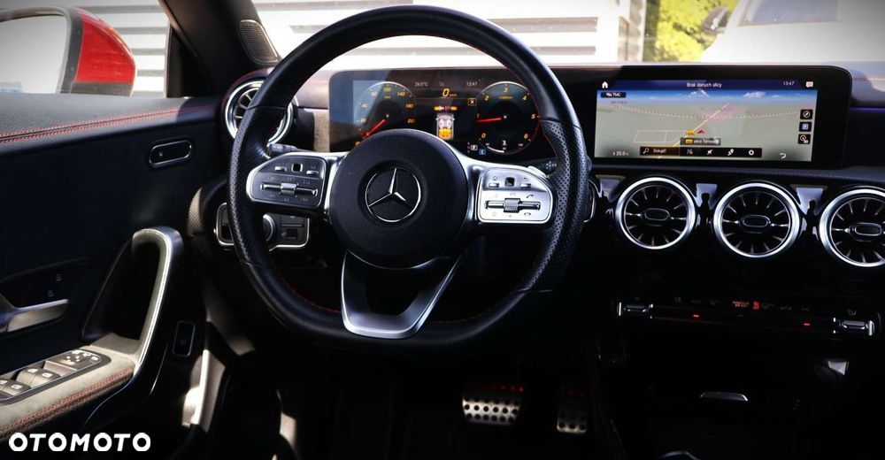 Mercedes-Benz CLA - 13