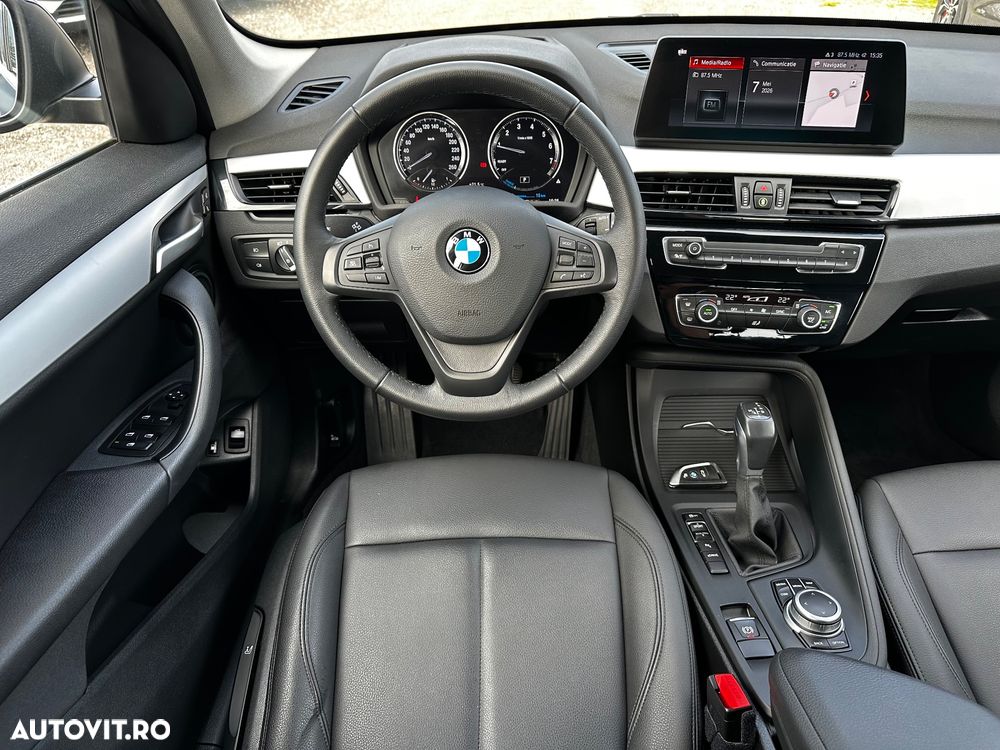 BMW X1 xDrive25e Sport Line - 8