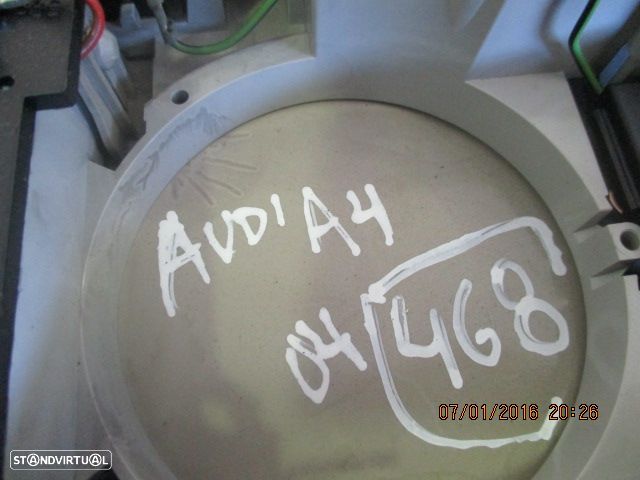 Luz De Teto Plafonier 8E0947135EEC3 AUDI A4 2004 AUDI A4 B7 2006 1.9 TDI  115CV   8V 4P CINZA - 2