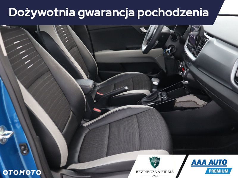 Kia Stonic - 11