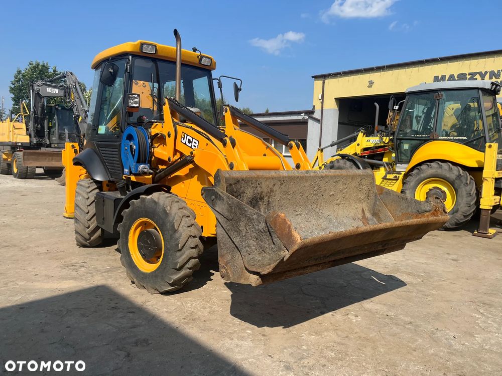 JCB 2CX - 3