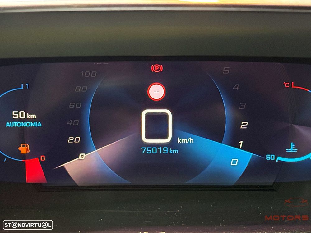 Peugeot 2008 1.2 PureTech Allure Pack - 26