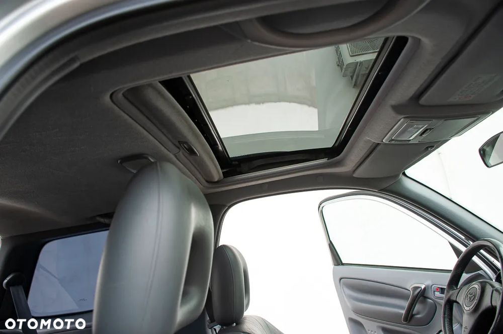 Toyota RAV4 2.0 VVT-i Sol - 7