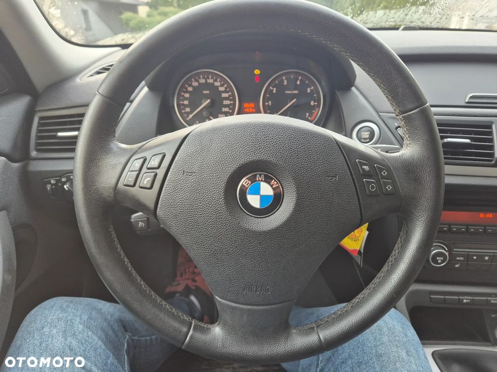 BMW X1 sDrive20i xLine - 8