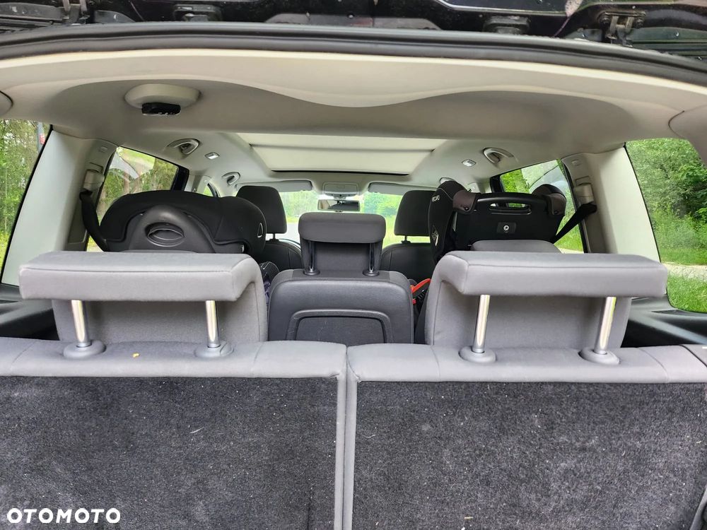 Volkswagen Touran 2.0 TDI Highline - 7