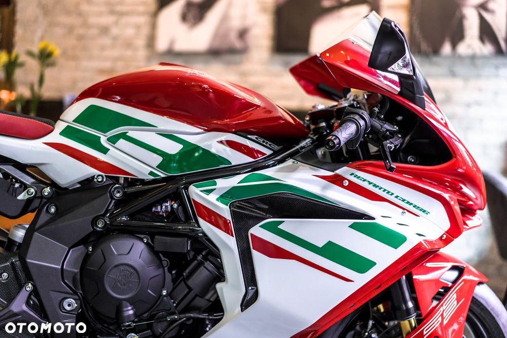 MV AGUSTA F3 - 17