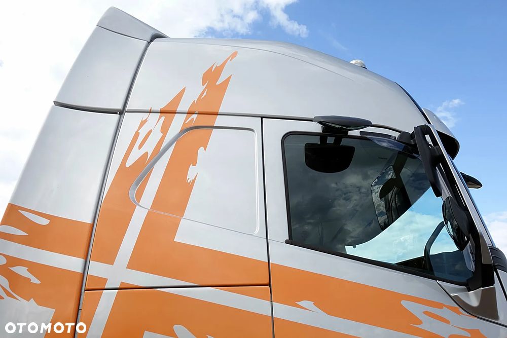 Volvo FH 540 JEDEN WŁAŚCICIEL PROSTO Z NIEMIECKIEJ FIRMY,FULL LED,PEŁNYE SPOJLERY,RETARDER,PEŁNA PODUSZKA - 13