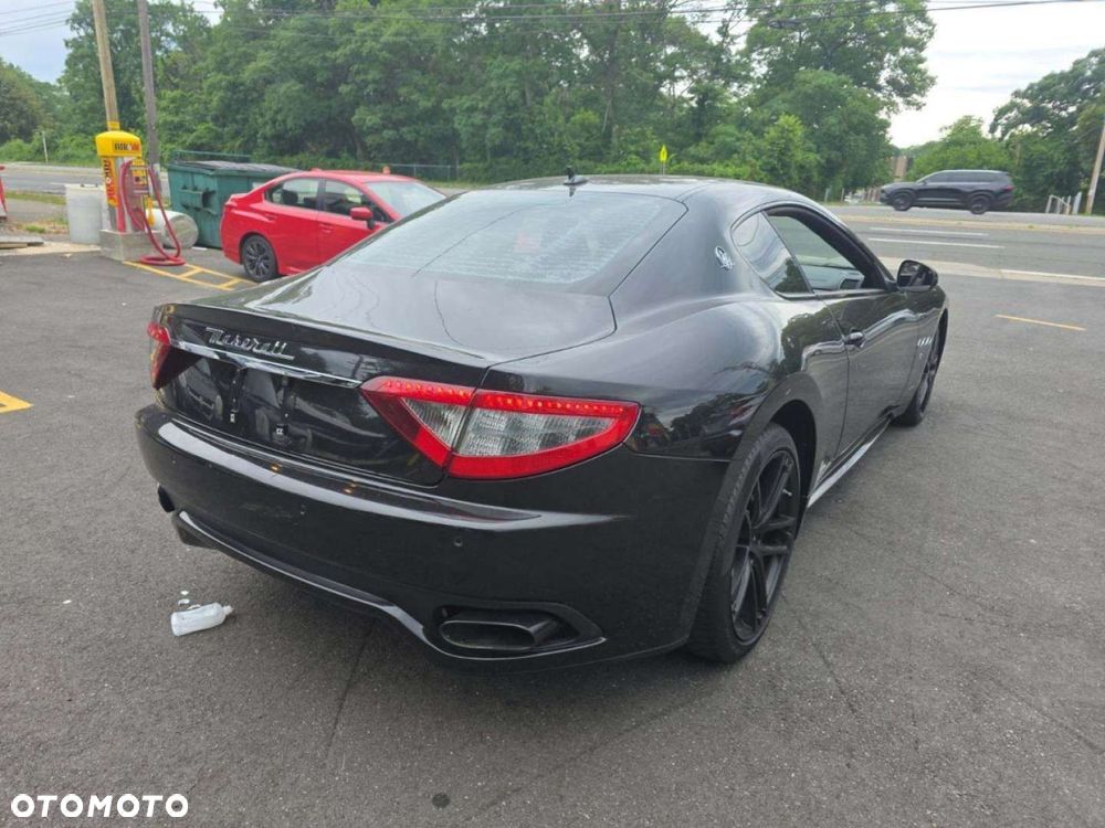 Maserati GranTurismo - 5