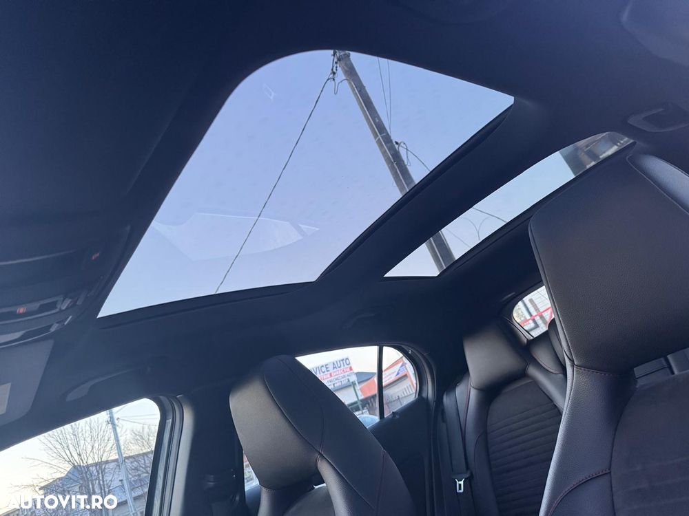 Mercedes-Benz GLA 180 d 7G-DCT AMG Line - 32