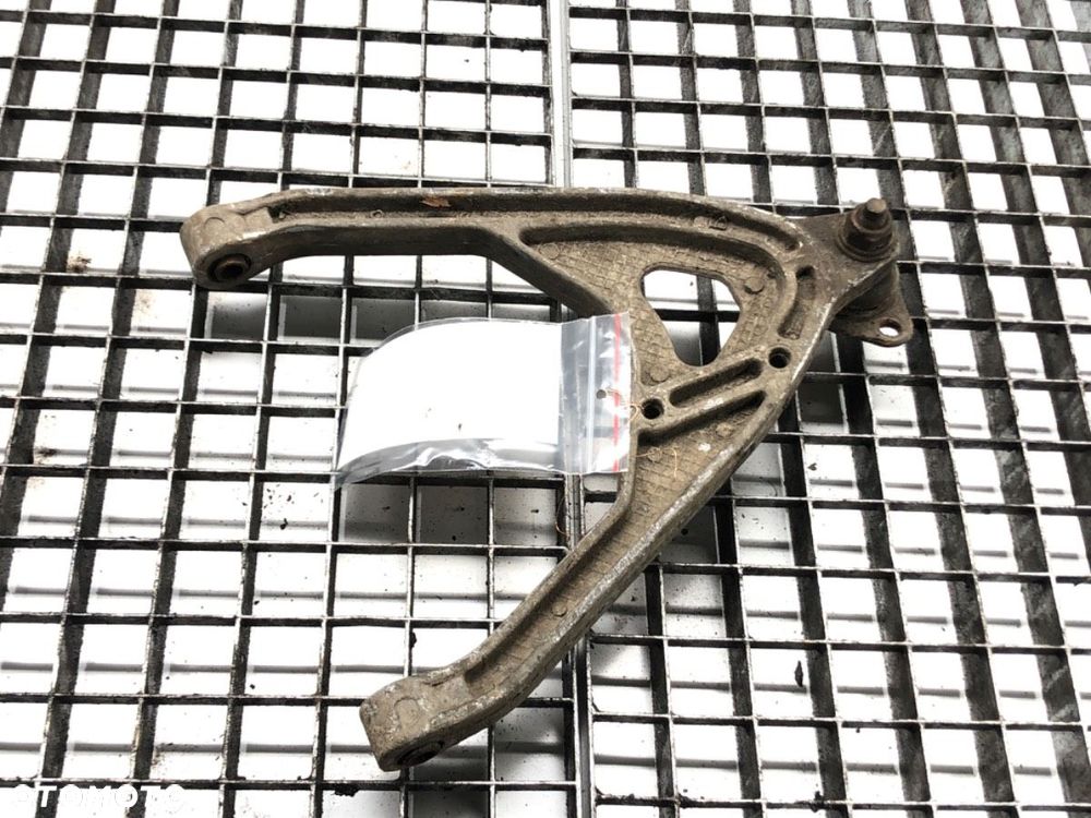 WAHACZ LEWY PRZÓD - 76.00 PLN - AIXAM CROSSLINE 2012 - 2016 0.4 4 kW [5 KM] olej napędowy 2012 - - 1