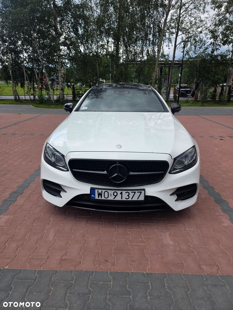 Mercedes-Benz Klasa E 220 d Coupe 4-Matic 9G-TRONIC - 2