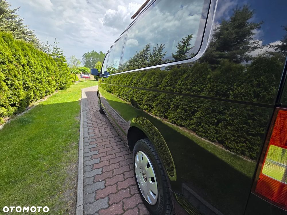 Volkswagen Caravelle L2 - 12