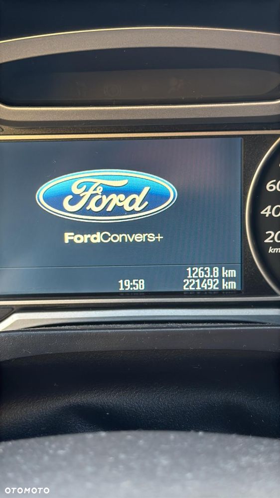 Ford Galaxy 2.0 Trend - 12
