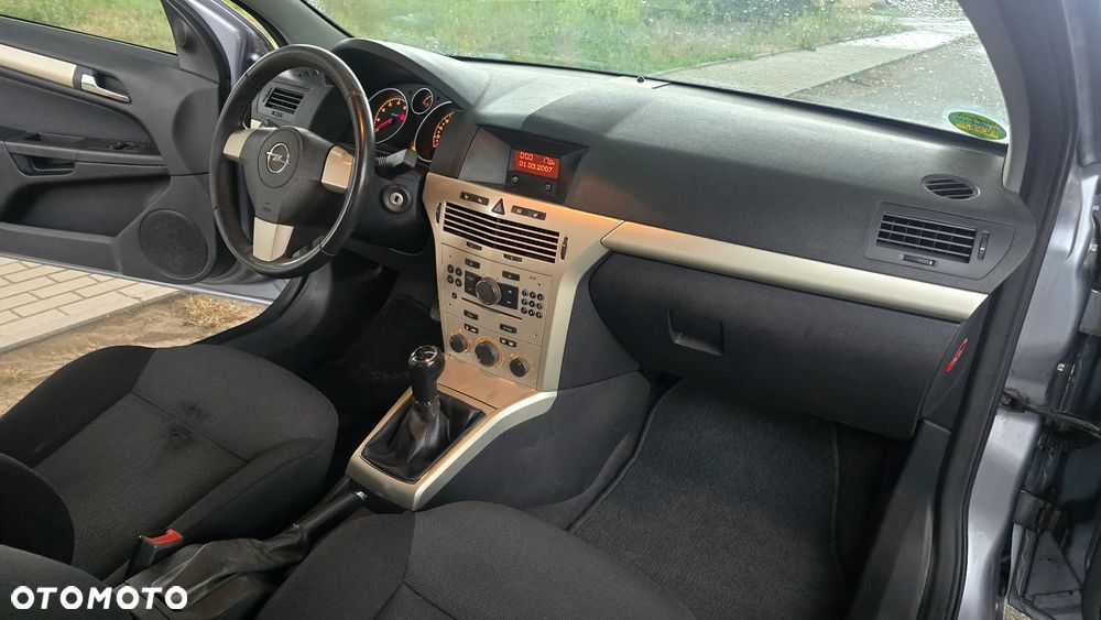 Opel Astra 1.8 Comfort - 25