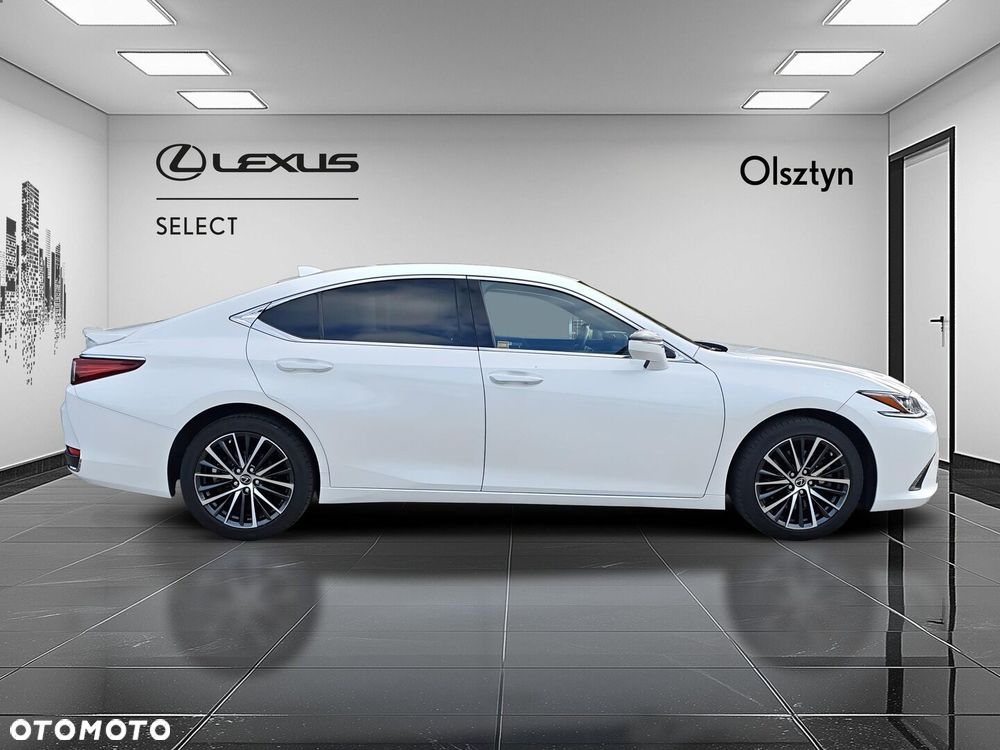 Lexus ES 300h Business Edition - 6
