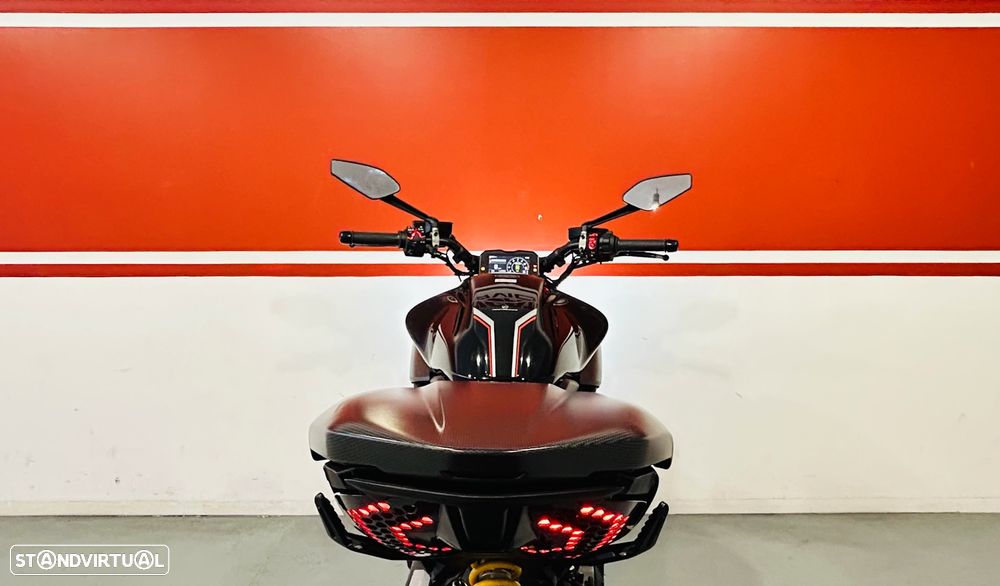 Ducati Diavel V4 Thrilling Black - 11