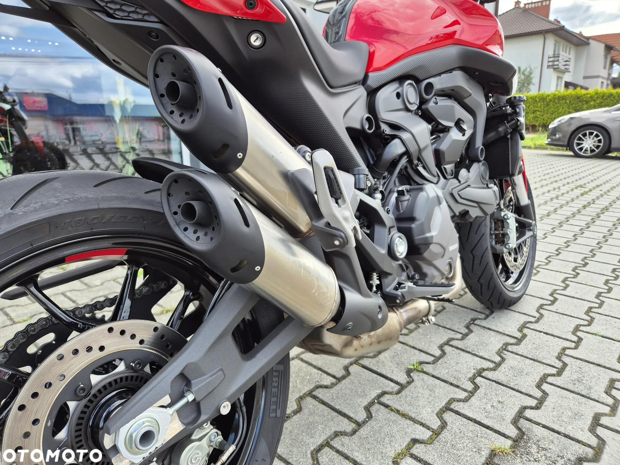 Ducati Monster - 10