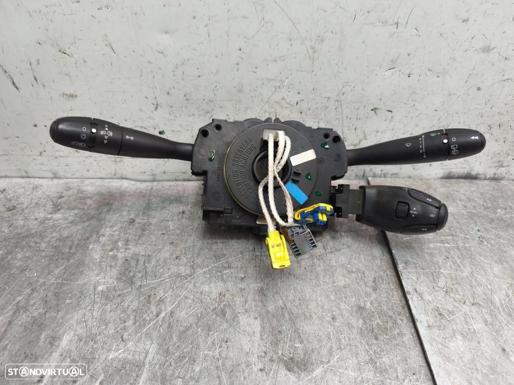 COMANDOS MULTIFUNÇÕES CITROEN C3 - 1