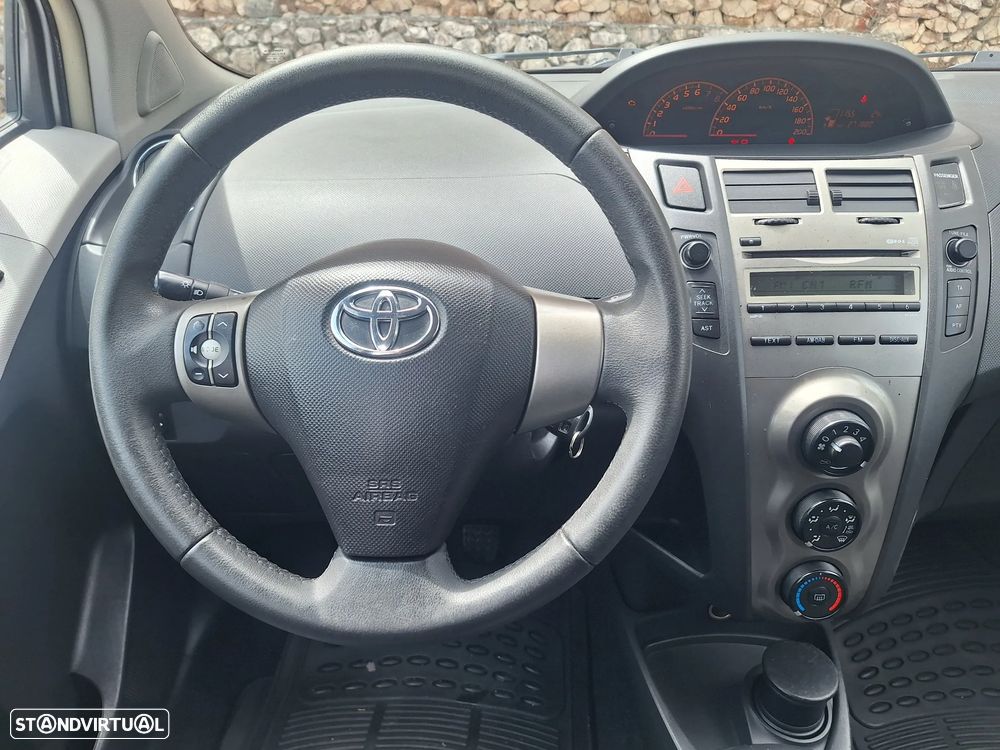 Toyota Yaris 1.0 VVT-i Comfort - 9