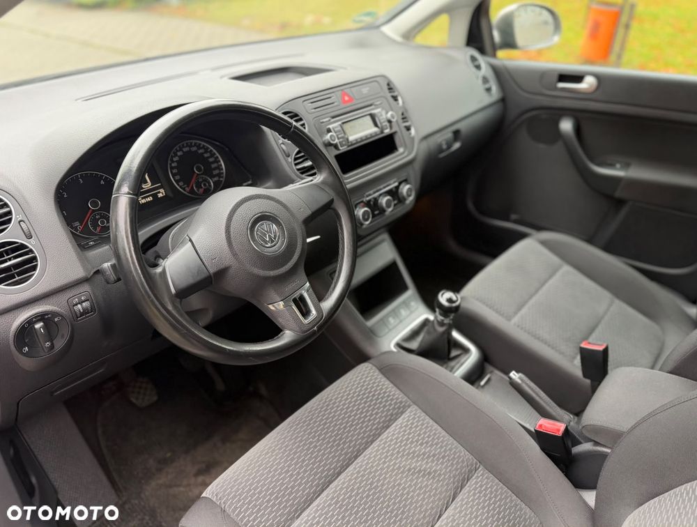 Volkswagen Golf - 11