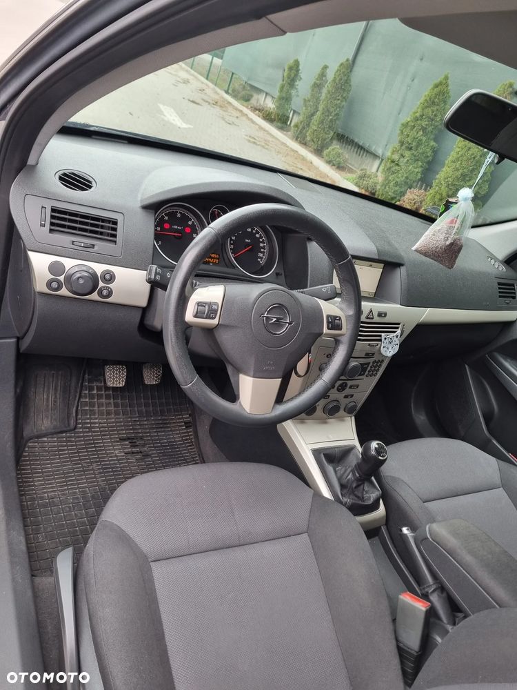 Opel Astra 1.7 CDTI - 15