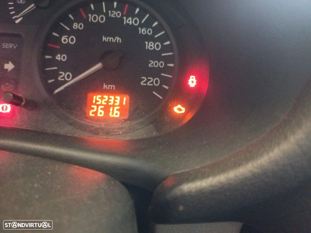 Renault Clio 1.2 16V Confort Authentique - 8