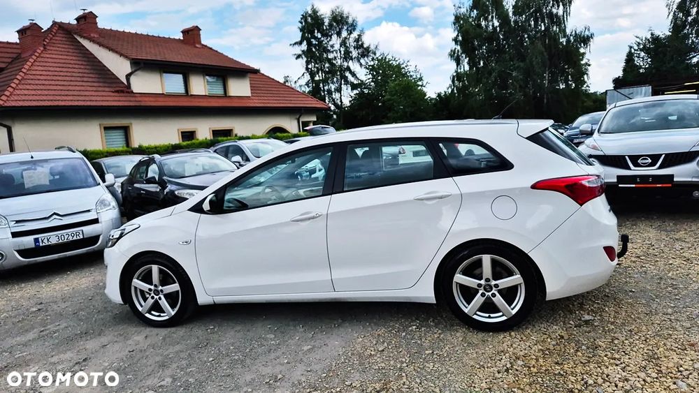 Hyundai i30 1.4 Intro Edition - 21