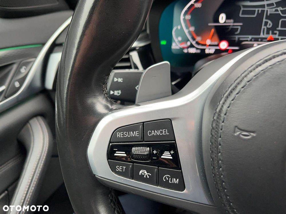 BMW Seria 5 520d xDrive mHEV M Sport sport - 25