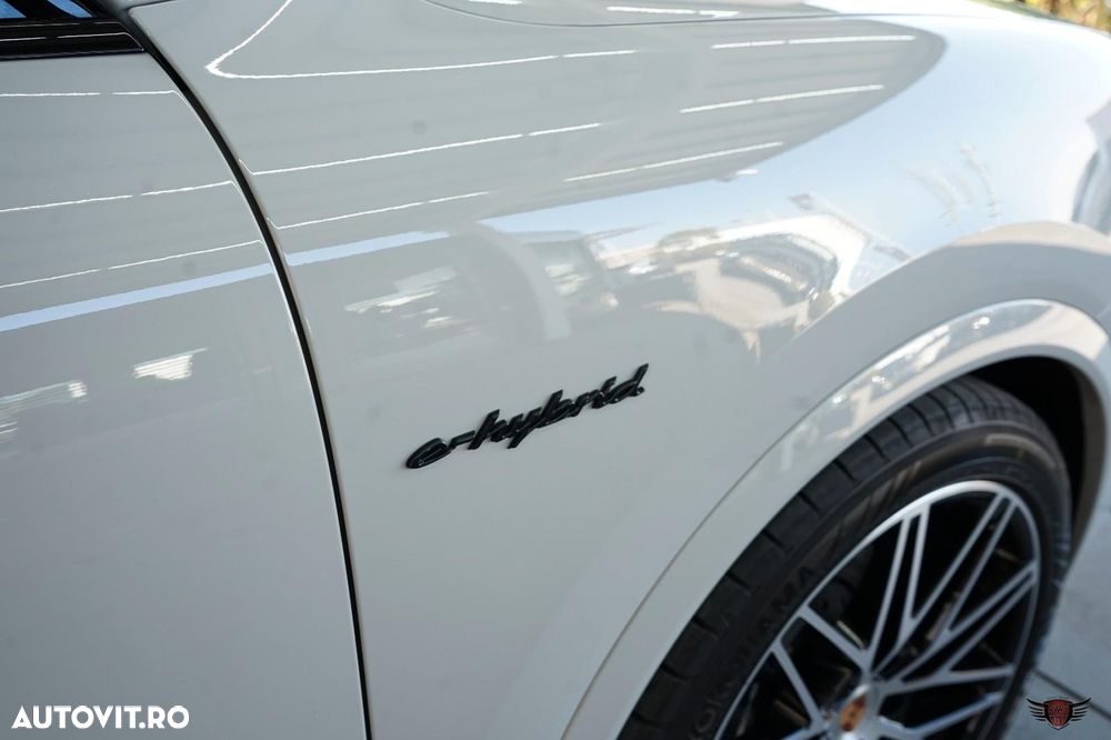 Porsche Cayenne E-Hybrid Tiptronic S Black Edition - 30