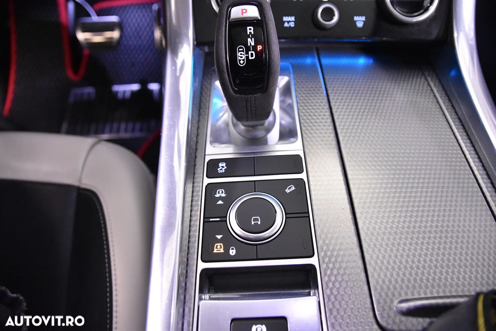 Land Rover Range Rover Sport 3.0 L HST - 17