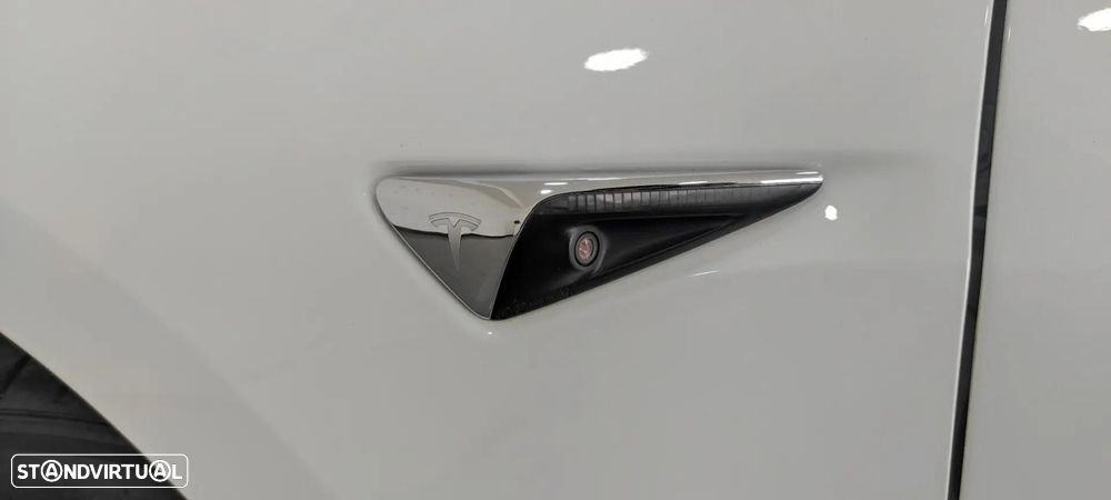 Tesla Model 3 Standard RWD - 40