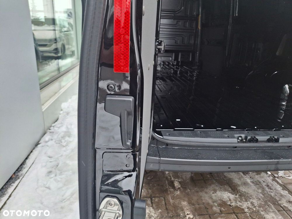Volkswagen Crafter Furgon 4490 - 28