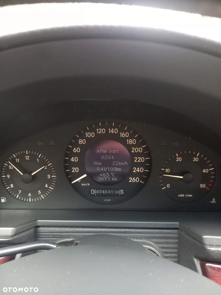 Mercedes-Benz Klasa E - 18