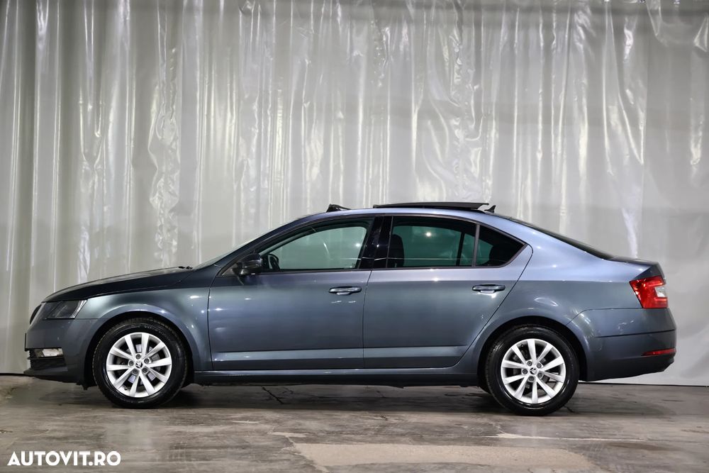 Skoda Octavia 1.6 TDI DSG Ambition - 38