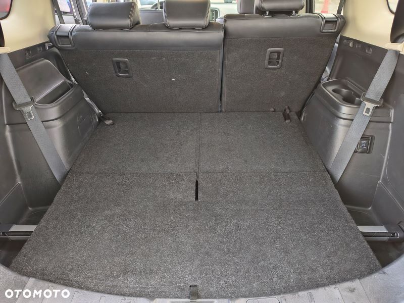Mitsubishi Outlander - 23