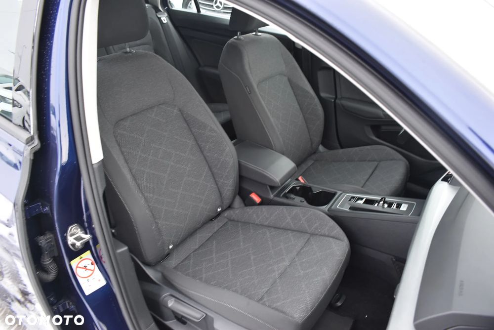 Volkswagen Golf 1.5 eTSI OPF DSG Life - 18