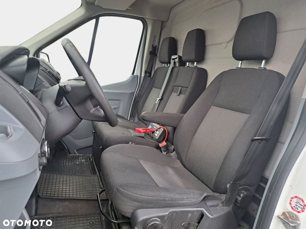 Ford Transit - 9