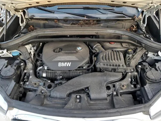 BMW X1 xDrive25i Sport Line - 10