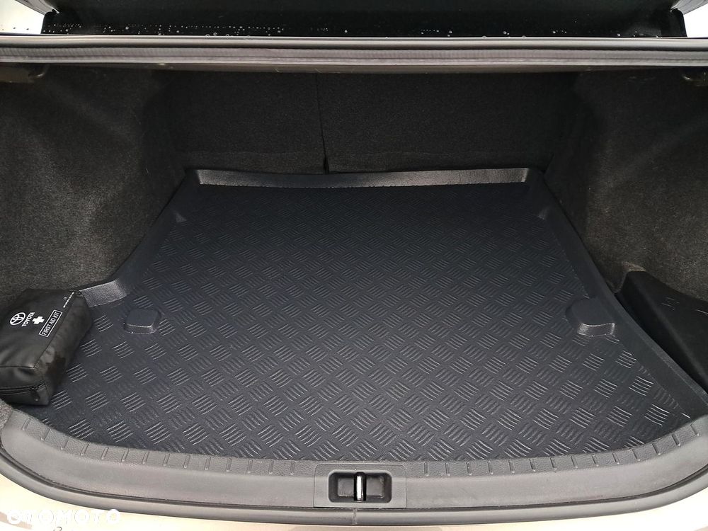 Toyota Corolla 1.6 Premium EU6 - 12