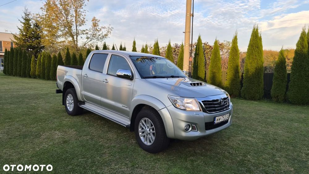 Toyota Hilux - 10