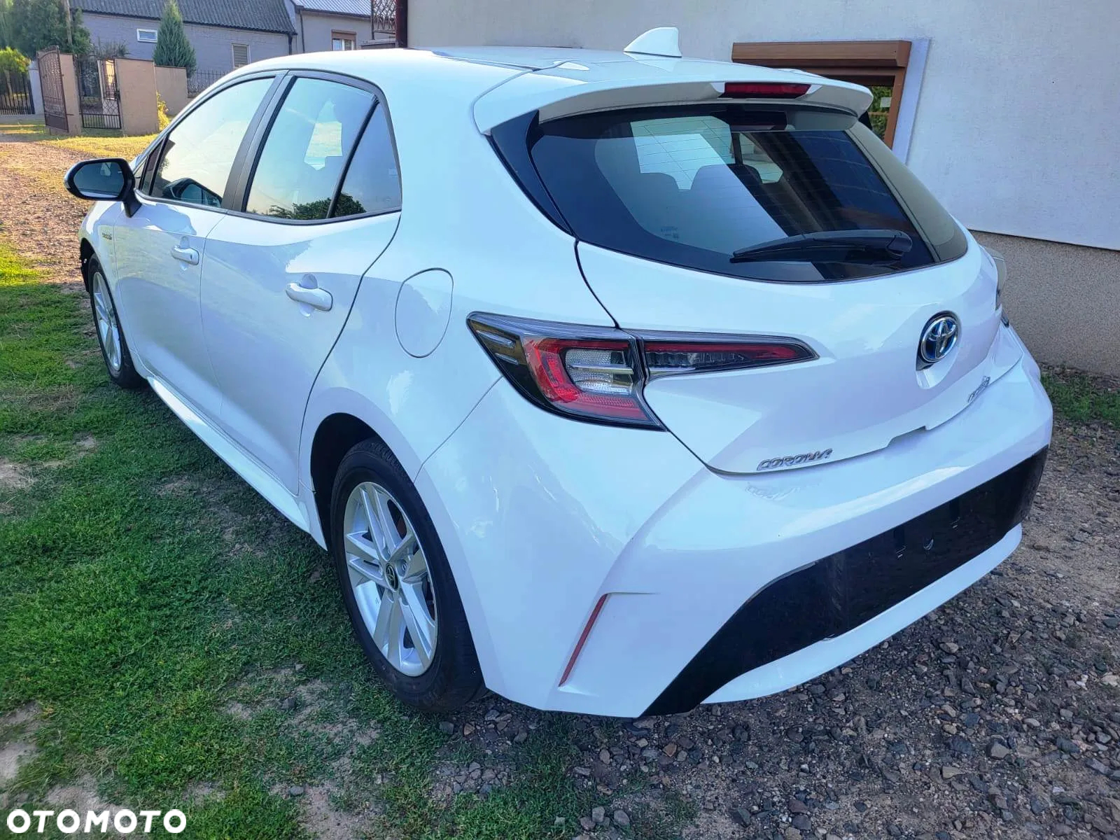 Toyota Corolla 1.8 Hybrid Comfort - 2