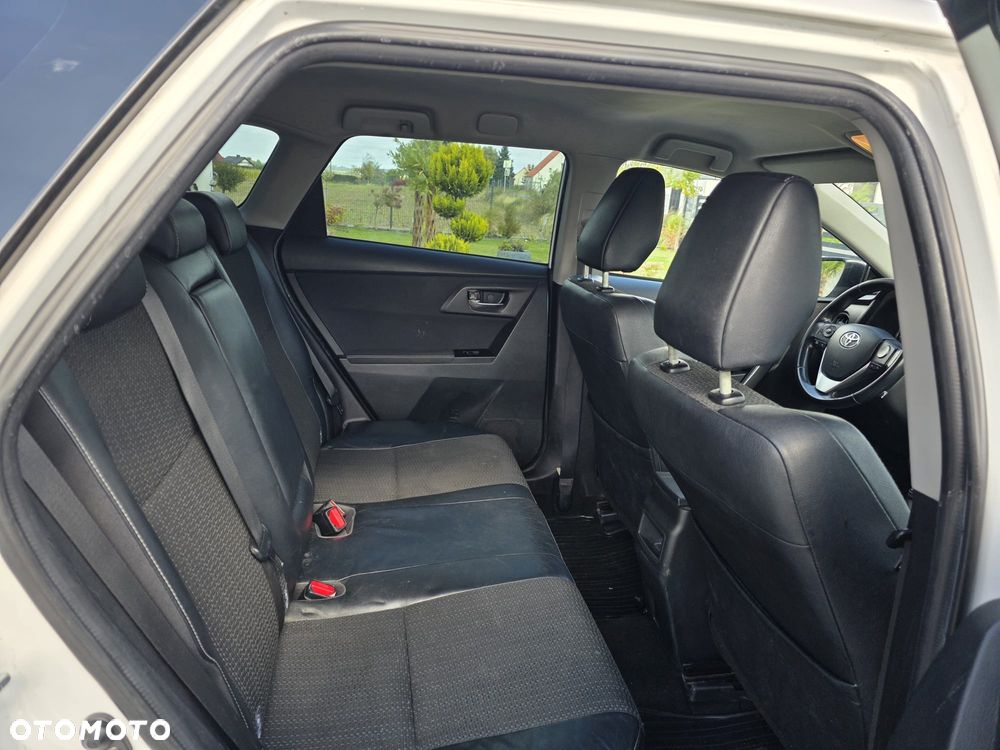 Toyota Auris 1.6 Prestige - 14