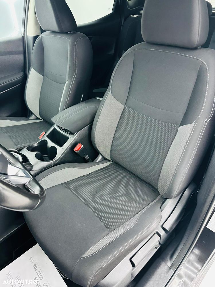 Nissan Qashqai 1.6 DCI Xtronic N-Connecta - 14
