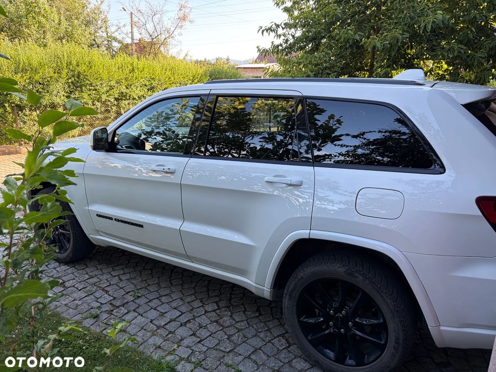 Jeep Grand Cherokee - 5