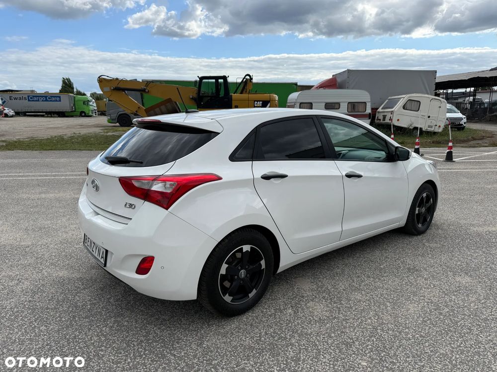 Hyundai i30 1.4 Comfort - 8