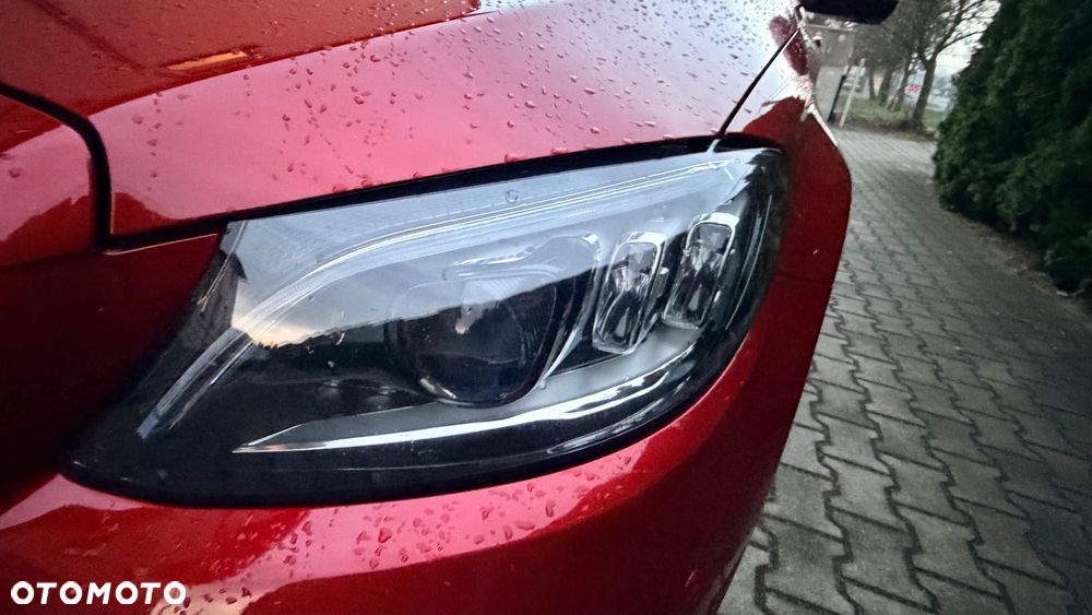 Mercedes-Benz Klasa C 220 d 4MATIC 9G-TRONIC - 21