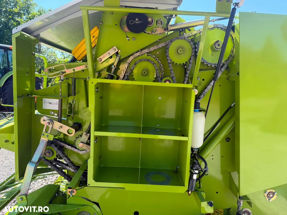 Claas Rollant 250 RC - 2
