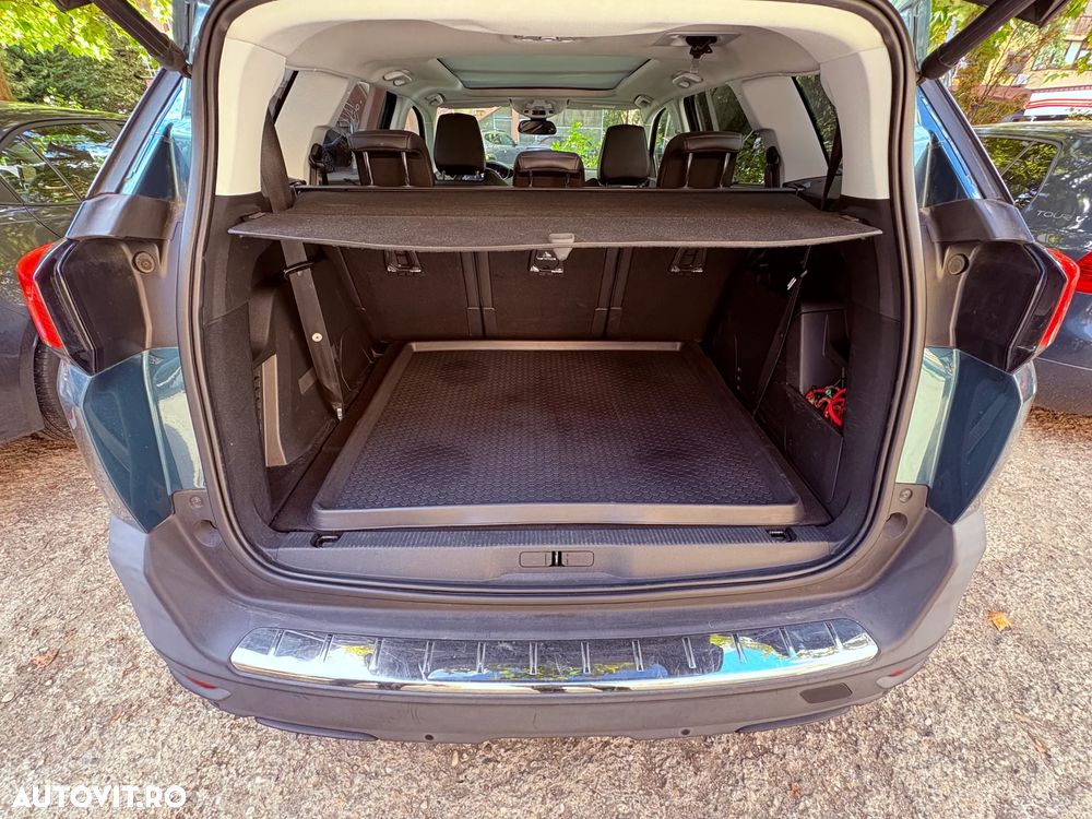 Peugeot 5008 - 10