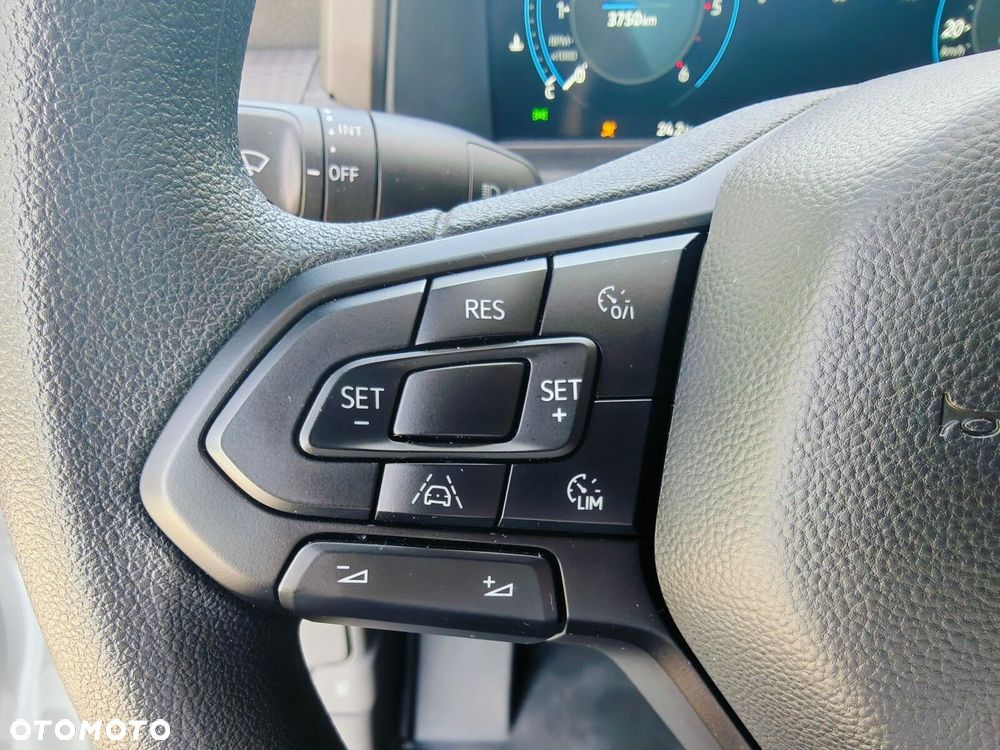 Volkswagen Transporter T7 Brygadówka 5 Osób 2.0 TDI 150KM Kamera Hak Grzane Fotele - 19
