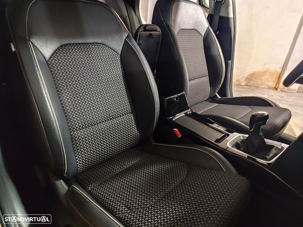 Kia XCeed 1.6 CRDi MHEV Drive - 24